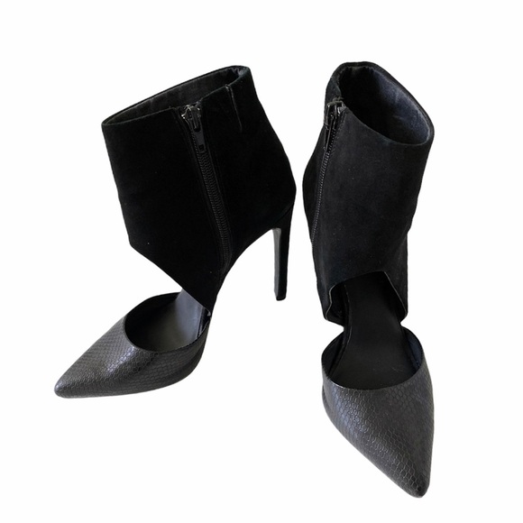 Steven Madden Suede Leather Cut Out Heels - Picture 3 of 4